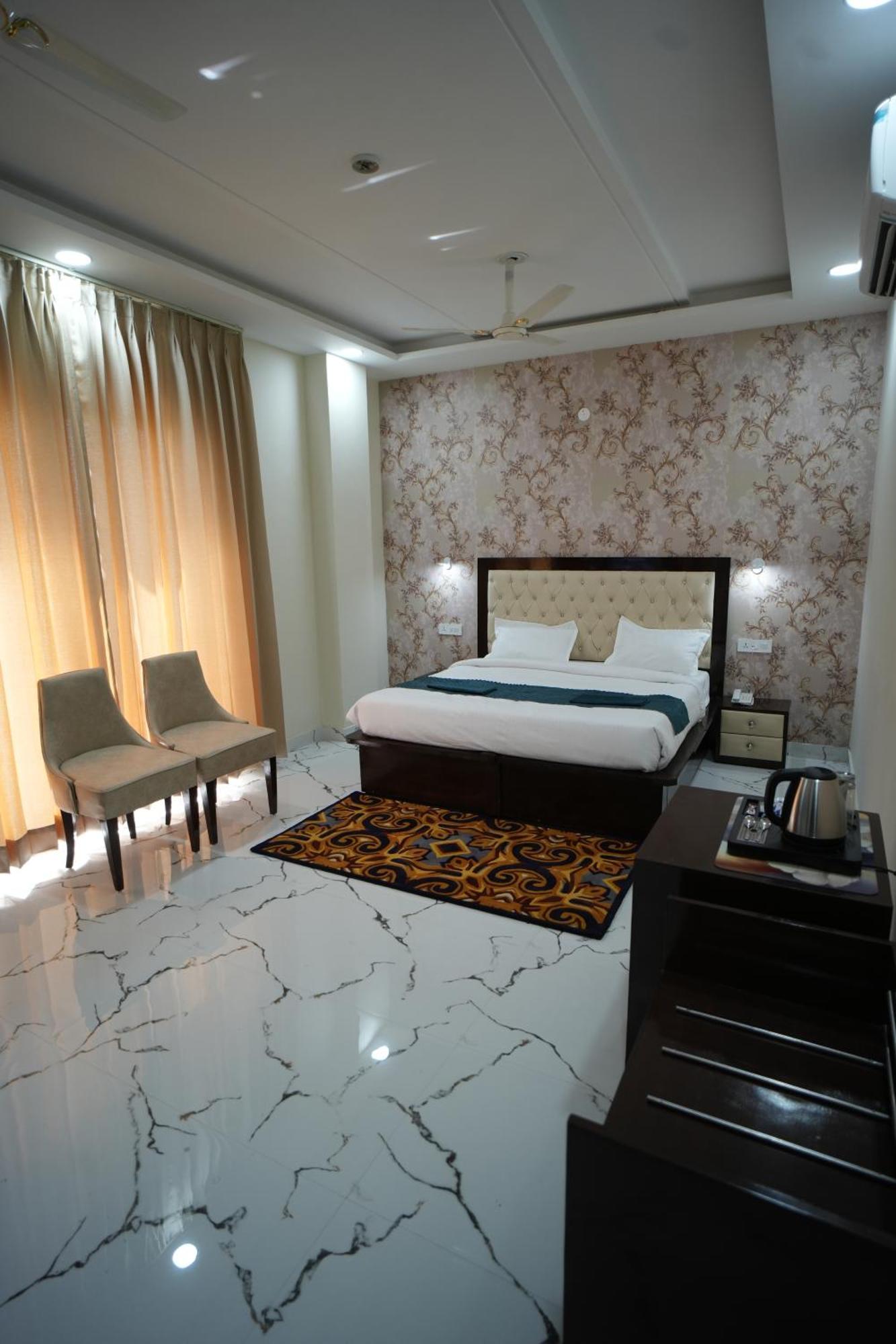 Hotel Seven Star Durg Exterior foto